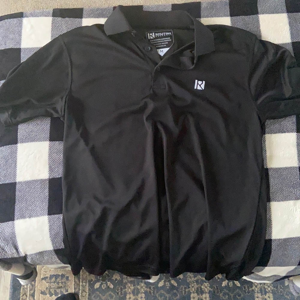 Routine golf polo